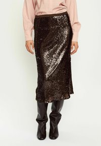 Юбка-карандаш