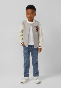 Джинсы Джинсы