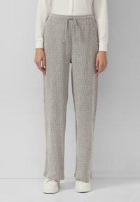 Спортивные штаны