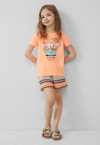 Футболка Футболка