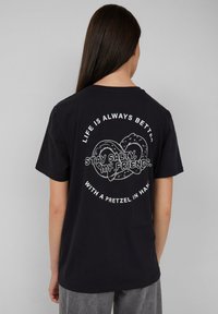 Футболка Футболка