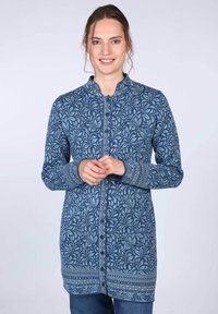 Длинный жилет