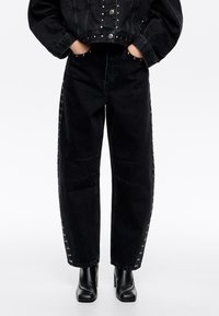 Свободные джинсы Свободные джинсы