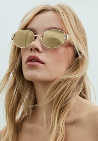 Солнечные очки