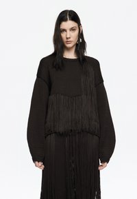 Пуловер Пуловер