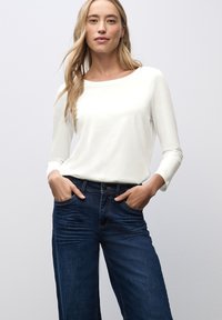 Майка с рукавом три четверти