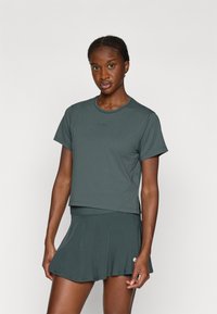 Спортивная майка