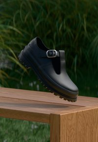 Полуботинки