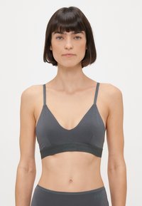 Бюстгальтер