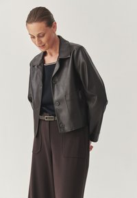 Кожаная куртка Кожаная куртка