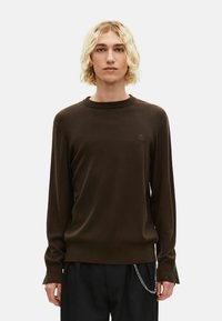 Пуловер Пуловер