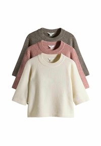 Пуловер с рукавом три четверти