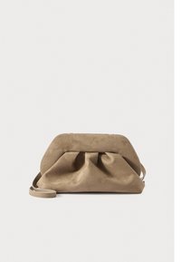 Клатч Клатч