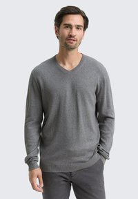 Пуловер Пуловер