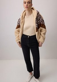 Флисовая куртка