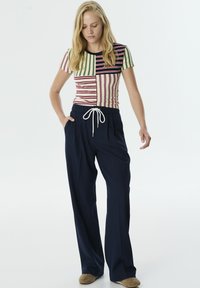 Широкие брюки