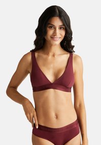 Бюстгальтер без косточек