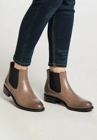 Ботинки челси Ботинки челси