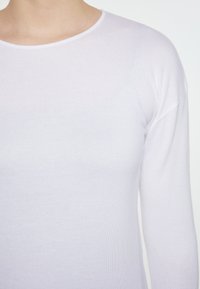 Пуловер Пуловер