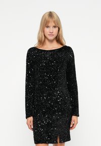 Коктейльное платье