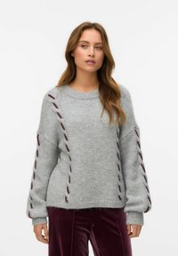 Длинный пуловер