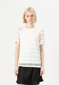 Футболка Футболка