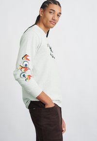 Лонгслив Лонгслив