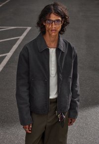 Джинсовая куртка Джинсовая куртка