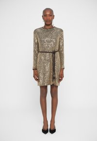 Коктейльное платье