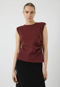 Футболка Футболка