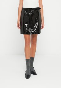 Кожаная юбка