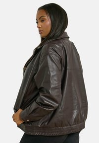 Кожаная куртка