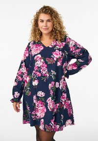 Короткое платье