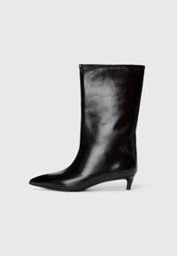 Сапоги Сапоги