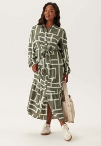 Платье макси