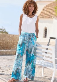 Широкие брюки