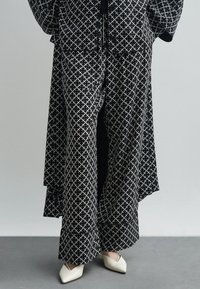 Широкие брюки