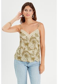 Топ на бретельках