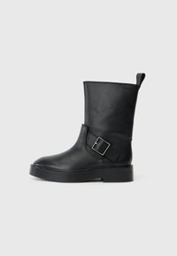 Ковбойские сапоги