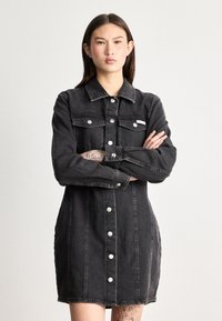 Джинсовое платье