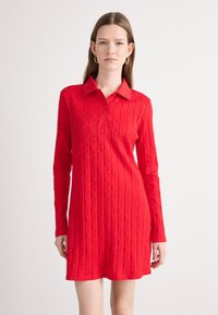 Короткое платье