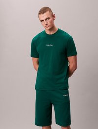 Шорты Шорты