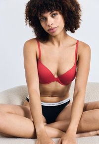 Бюстгальтер