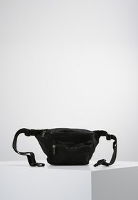 Сумка на пояс