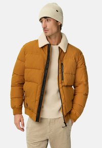 Зимняя куртка