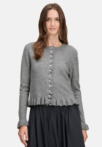 Вязаная кофта Вязаная кофта