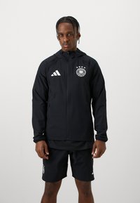 Куртка-дождевик