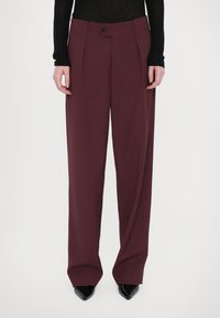 Широкие брюки Широкие брюки