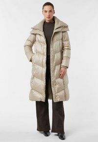 Пуховое пальто Пуховое пальто