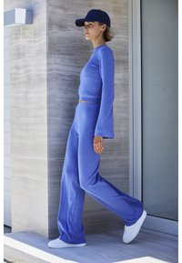 Брюки Брюки